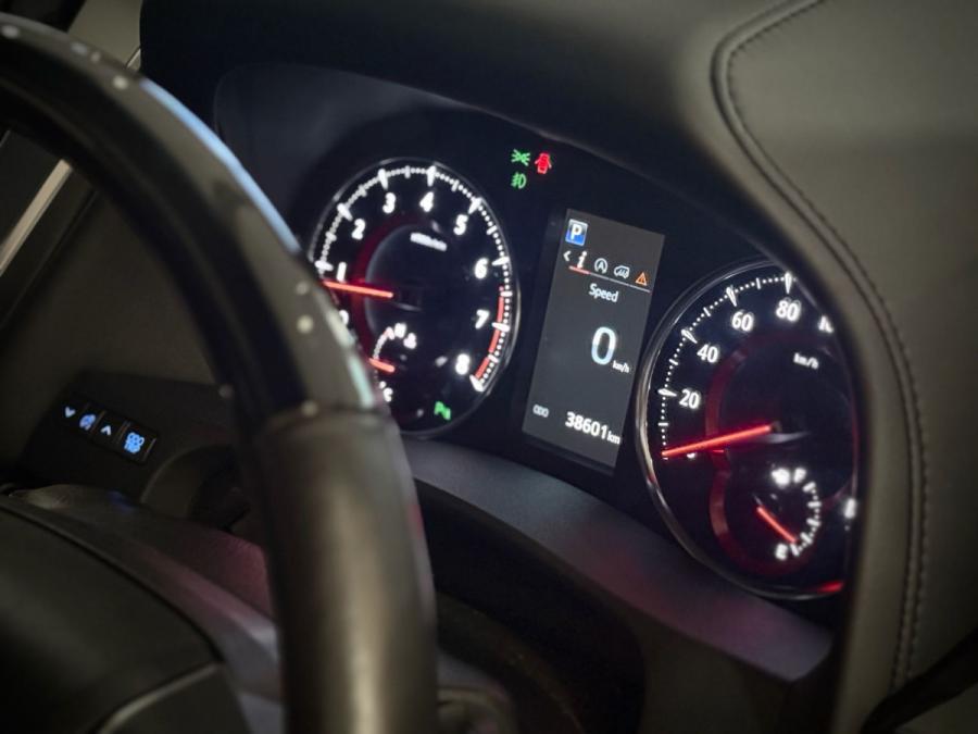 VELLFIRE 2.5 FACELIFT - Image 9